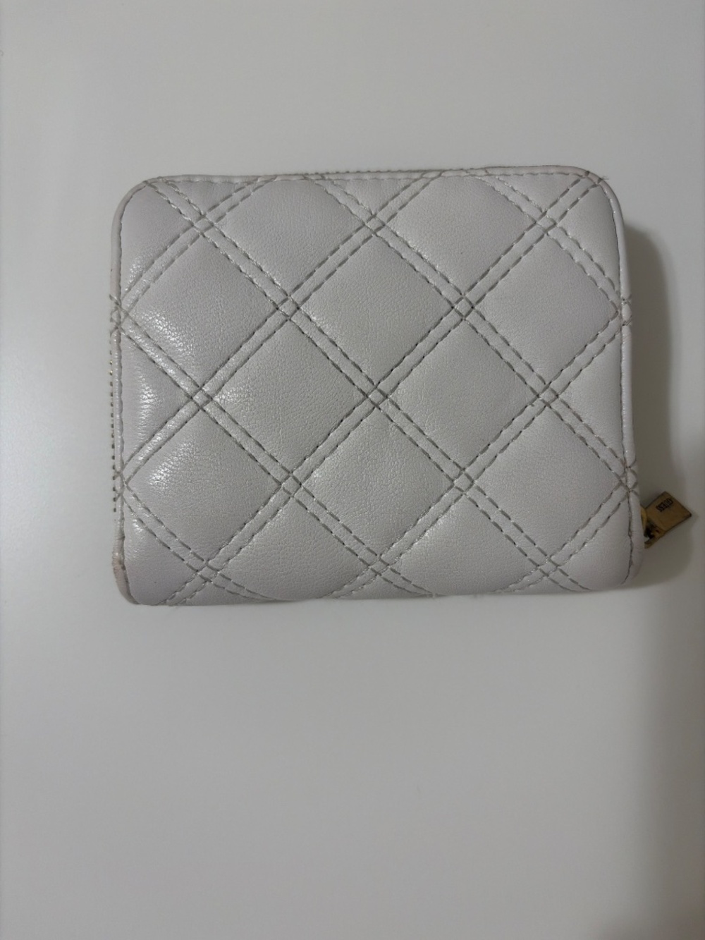 GUESS wallet - Picture 2 of 3